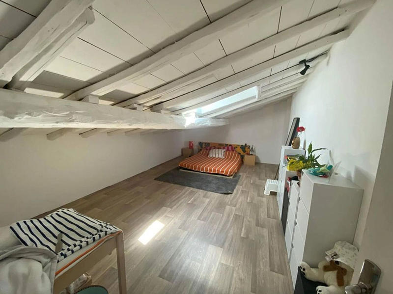 Maison - 180 m² - 7 pièces