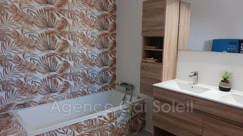 Villa - 102 m² - 4 pièces