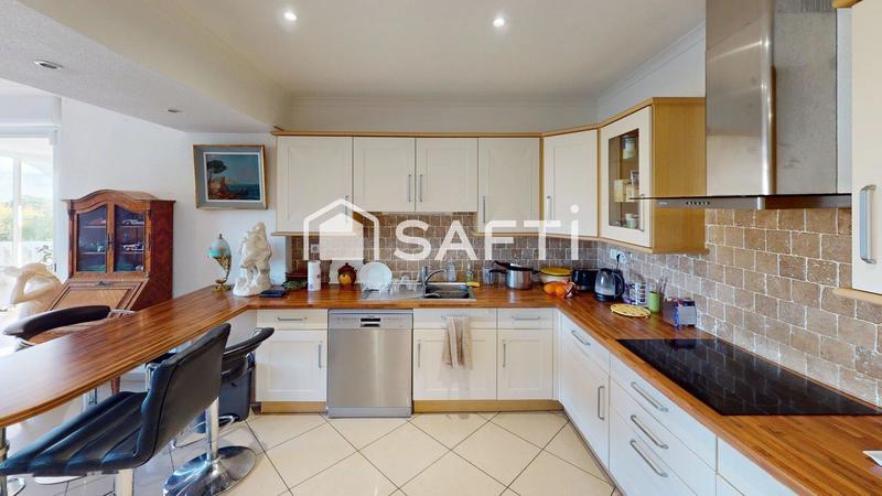 Appartement - 116 m² - 4 pièces