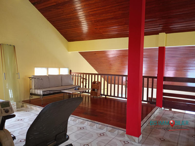 Maison - 184 m² - 5 pièces