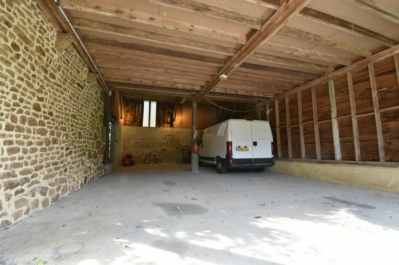 Propriété - 173 m² - 10 pièces