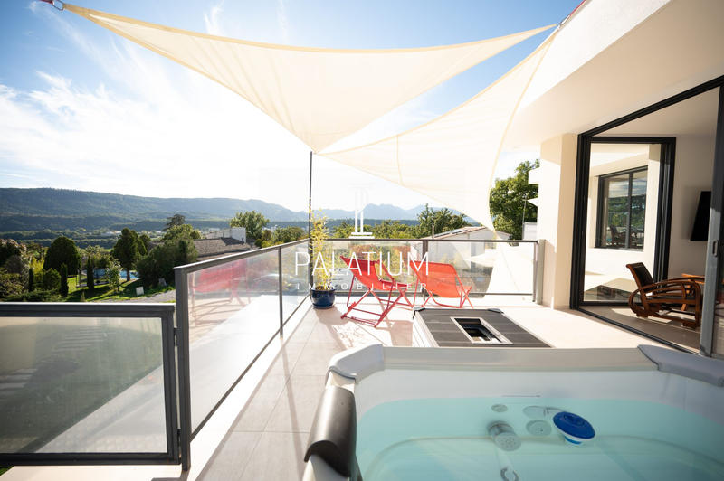 Maison contemporaine - 230 m² - 5 pièces