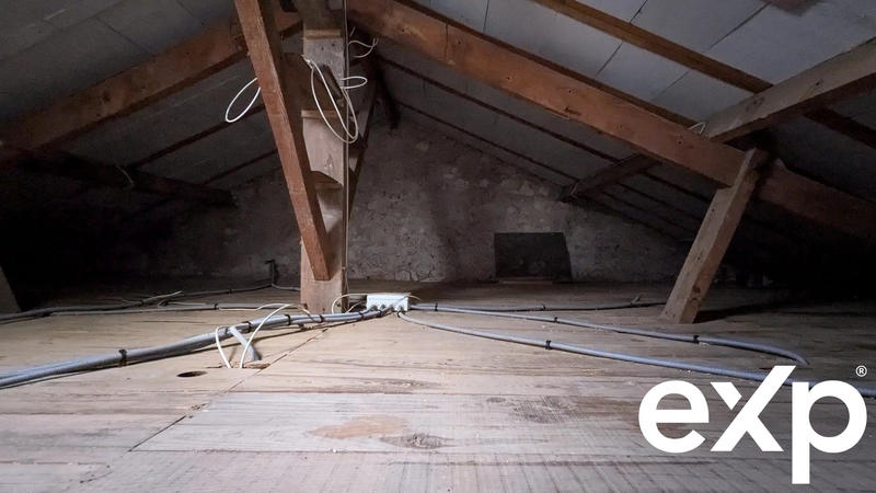 Maison ancienne - 207 m² - 10 pièces