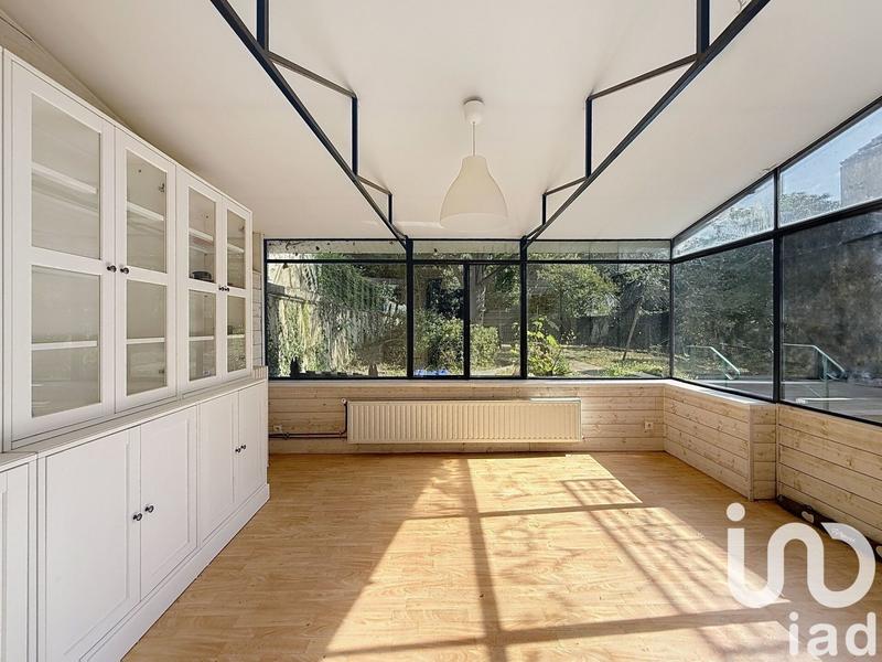 Maison - 201 m² - 7 pièces