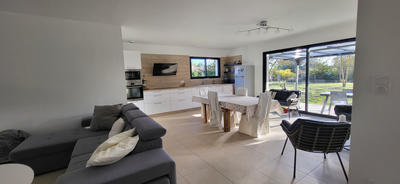 Maison - 102 m² - 4 pièces