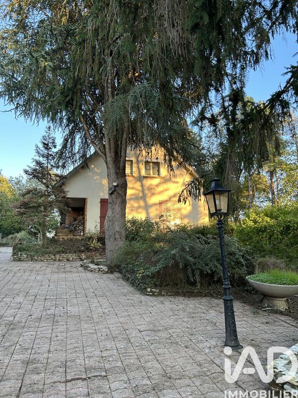 Maison - 137 m² - 5 pièces