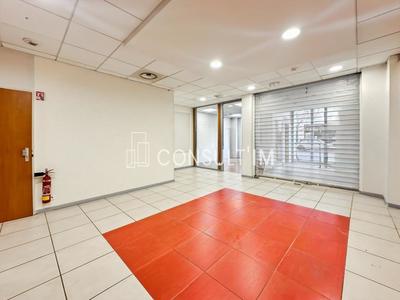 Local commercial - 200 m²