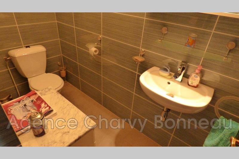 Maison - 183 m² - 8 pièces