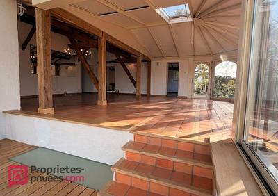 Maison - 308 m² - 8 pièces