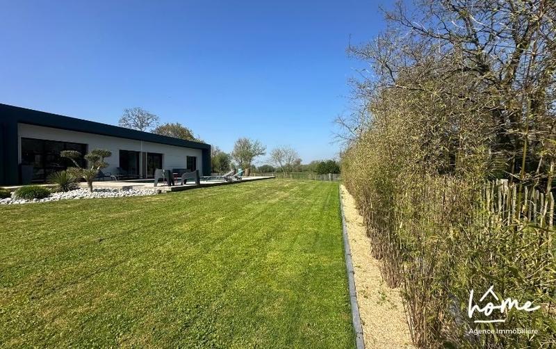 Maison contemporaine - 300 m² - 10 pièces