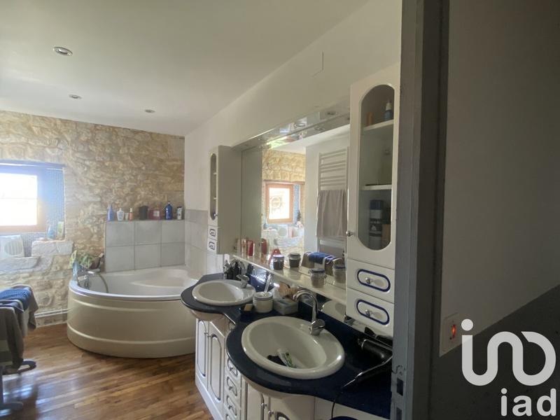 Maison - 357 m² - 11 pièces