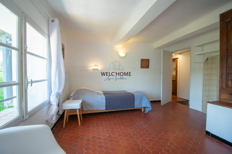 Maison - 200 m² - 8 pièces