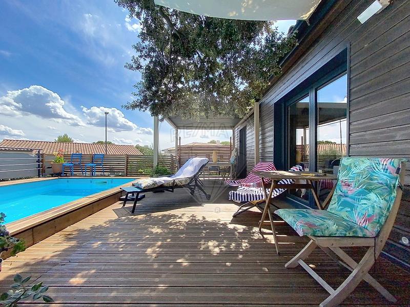 Maison - 98 m² - 4 pièces