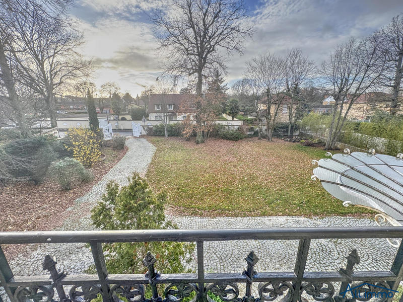 Maison - 280 m² - 7 pièces