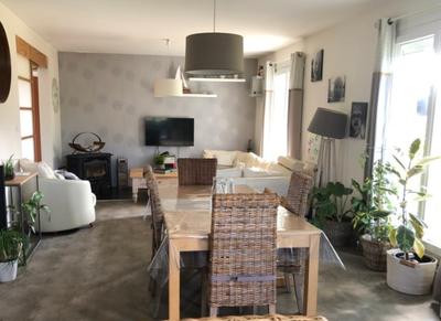 Maison - 191 m² - 8 pièces