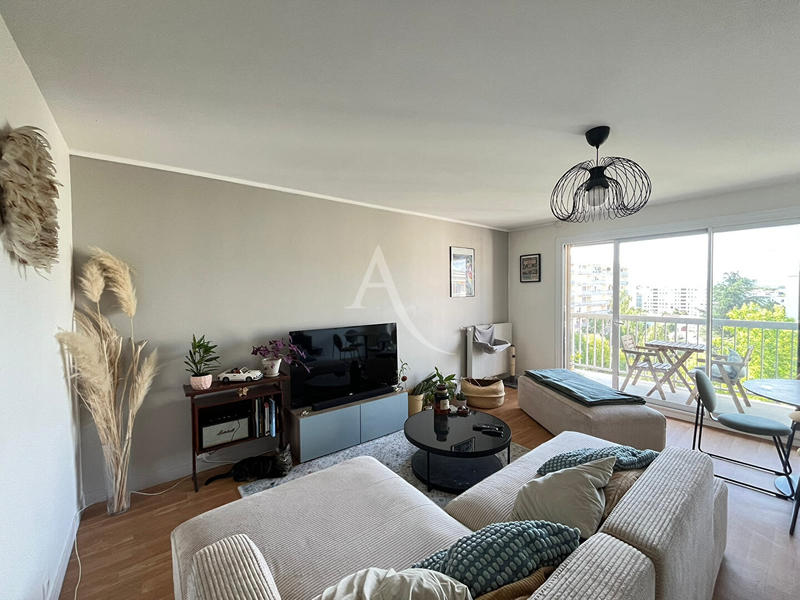 Appartement - 76 m² - 3 pièces