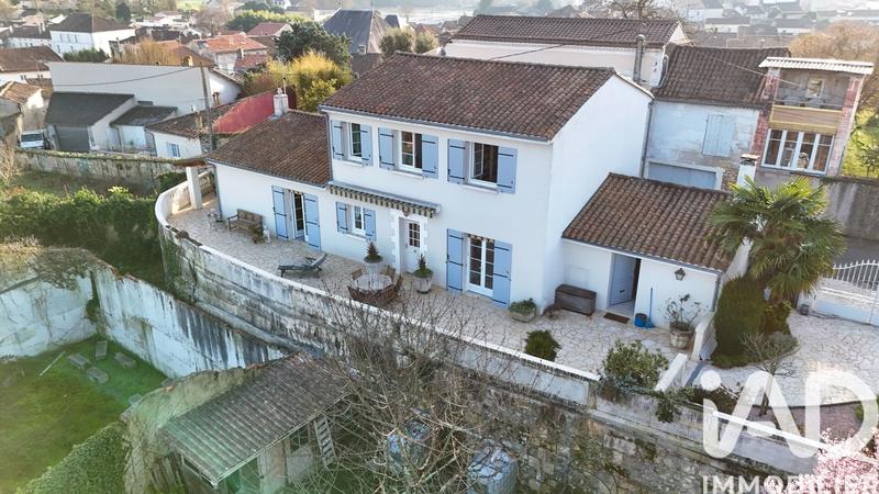 Maison de ville - 150 m² - 4 pièces