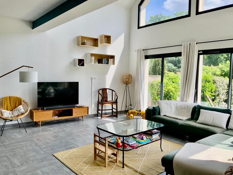 Maison - 261 m² - 8 pièces