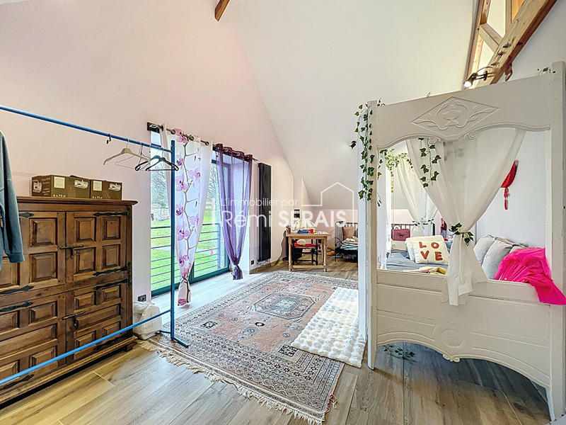 Demeure - 593 m² - 8 pièces