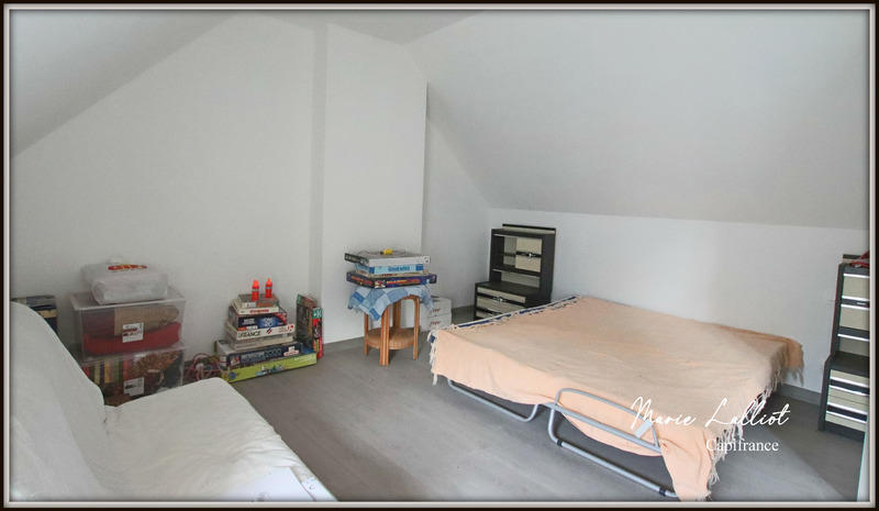 Maison - 170 m² - 8 pièces