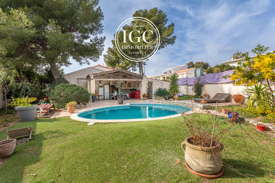 Maison - 180 m² - 5 pièces