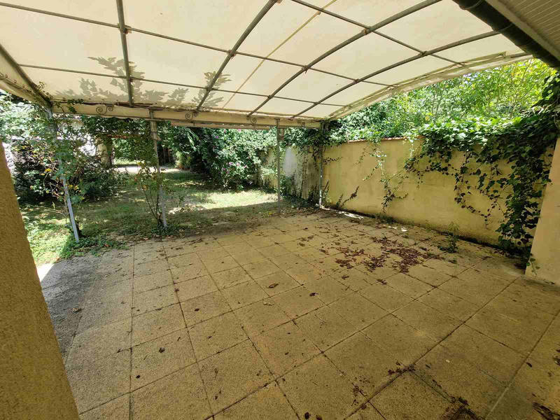 Maison - 229 m² - 8 pièces