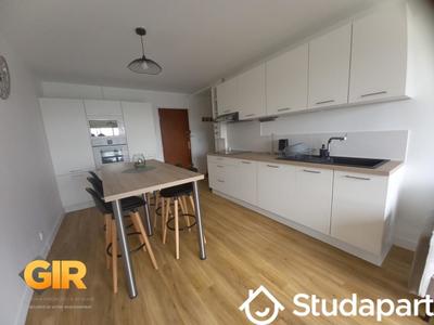 Chambre - 9 m² - 1 pièce