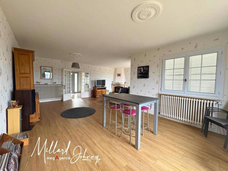 Maison - 198 m² - 6 pièces