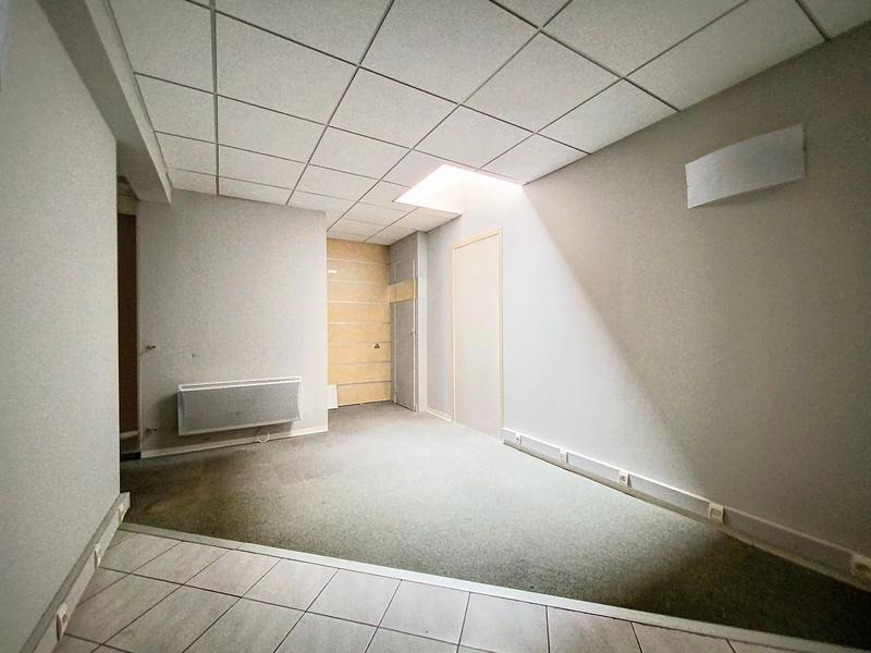 Local d'activités - 72 m² - 3 pièces