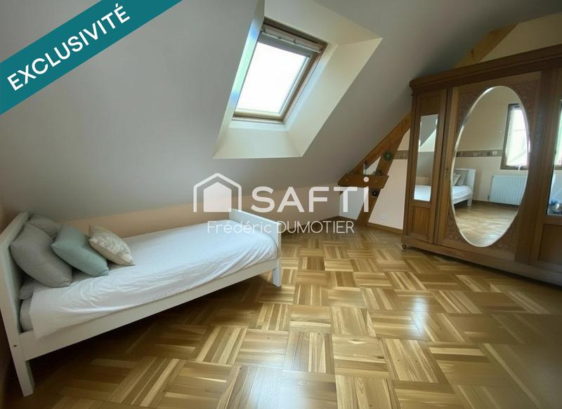 Maison - 203 m² - 6 pièces