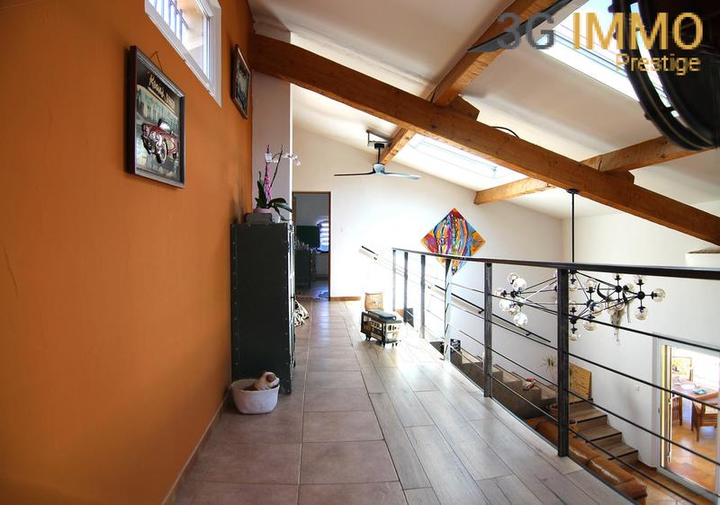 Villa - 180 m² - 8 pièces