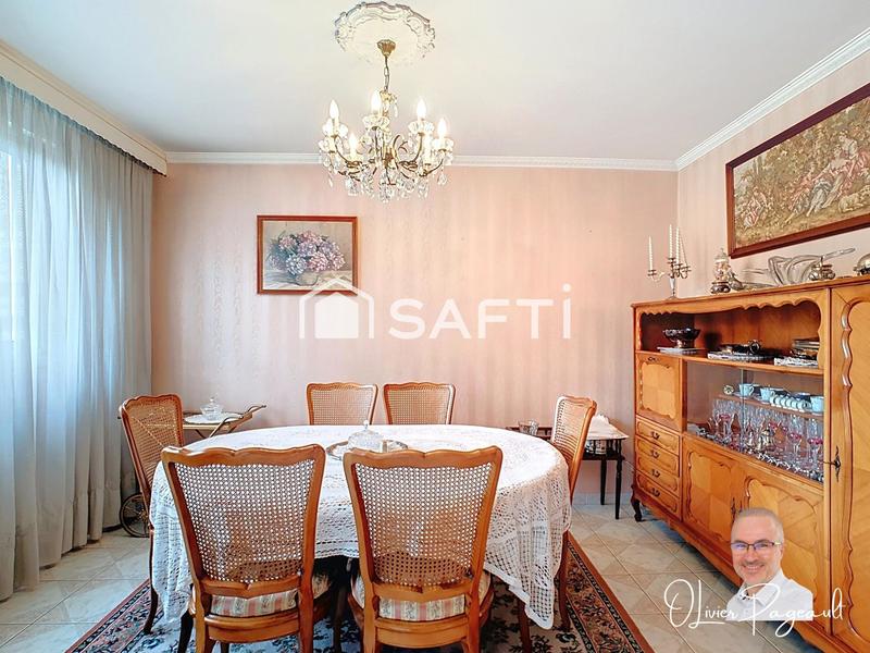 Appartement - 113 m² - 6 pièces