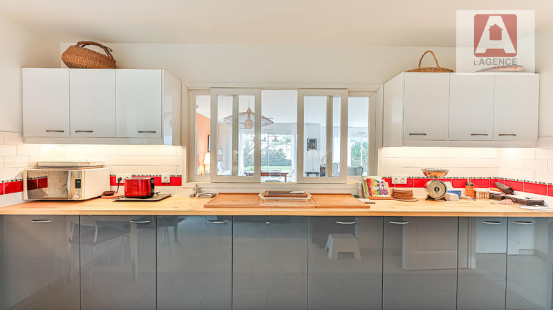 Maison - 180 m² - 7 pièces