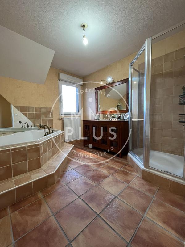 Maison - 147 m² - 6 pièces