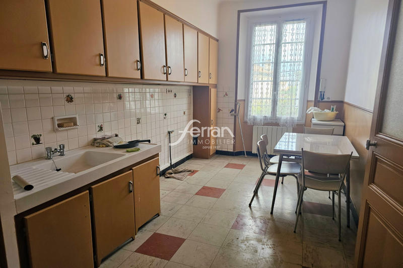 Maison - 143 m² - 7 pièces