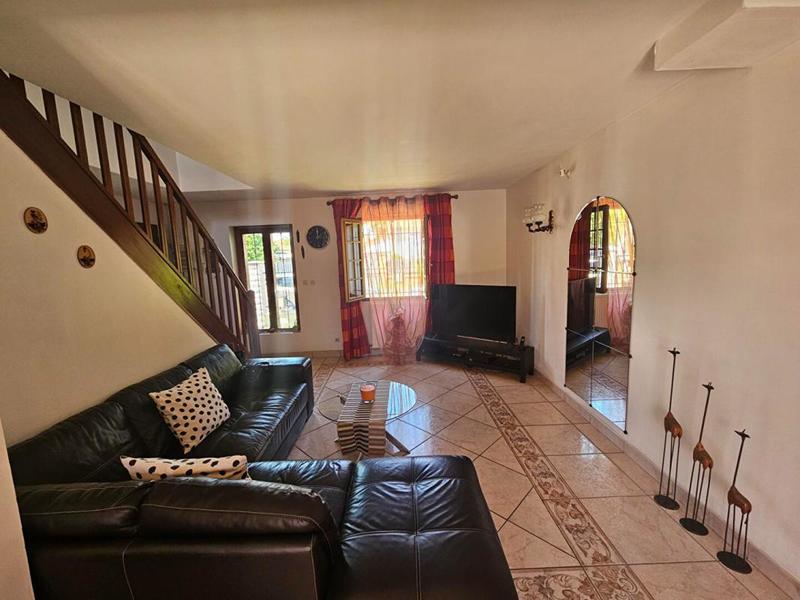 Maison - 145 m² - 6 pièces