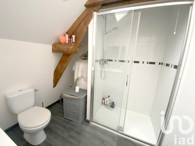 Maison - 187 m² - 9 pièces