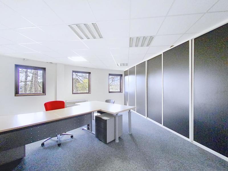Bureau - 488 m²