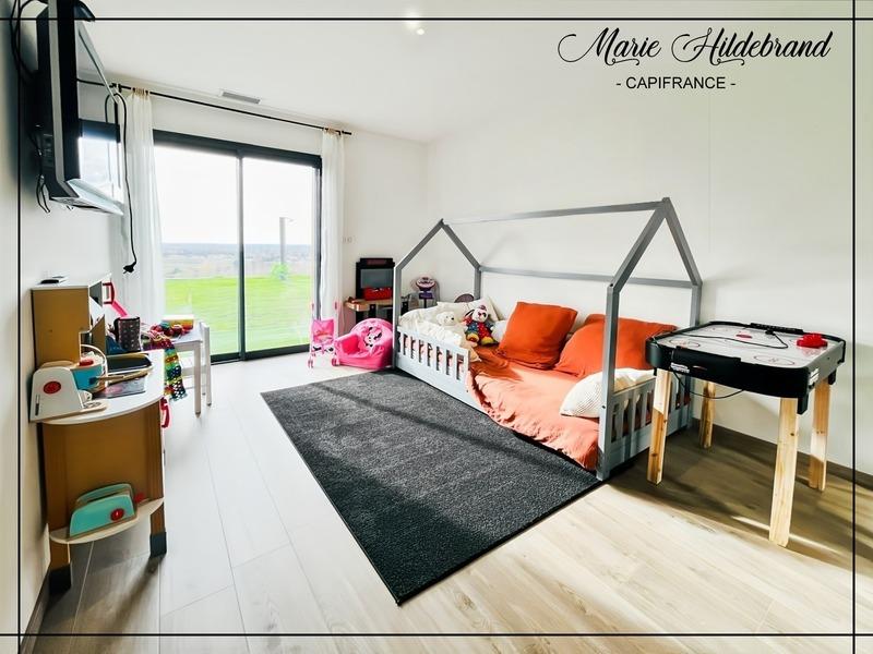 Maison - 165 m² - 4 pièces