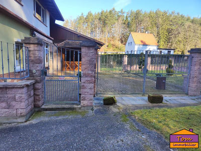 Maison - 250 m² - 10 pièces