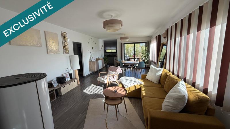 Maison - 90 m² - 5 pièces