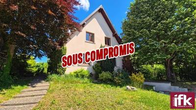Maison - 140 m² - 7 pièces