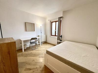 Appartement - 128 m² - 7 pièces