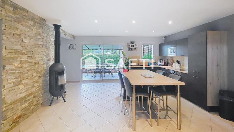 Maison - 112 m² - 5 pièces