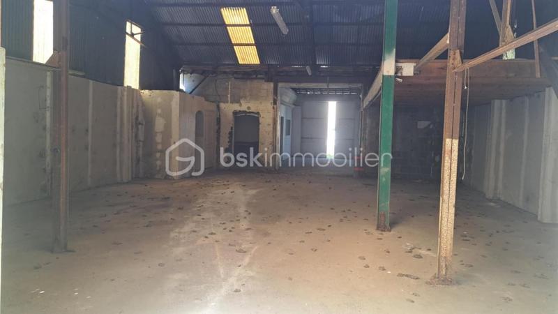 Maison - 212 m² - 3 pièces