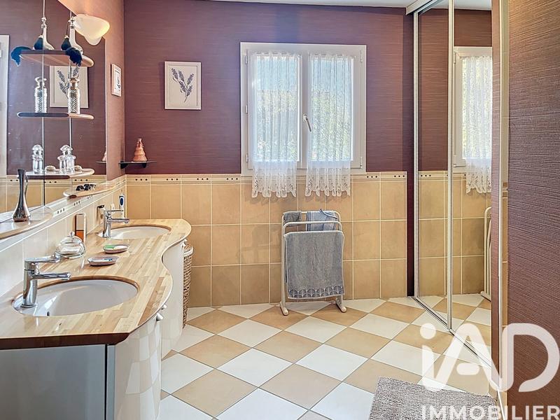 Maison - 130 m² - 4 pièces