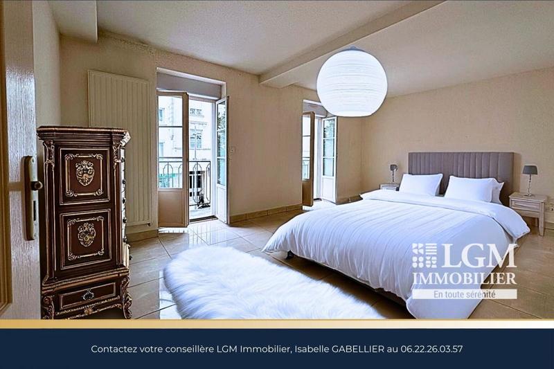 Appartement - 126 m² - 3 pièces