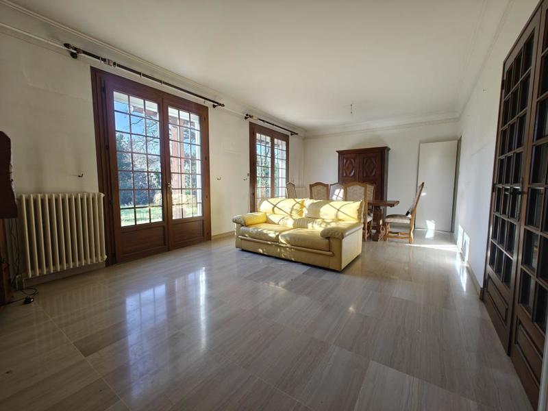 Villa - 161 m² - 6 pièces