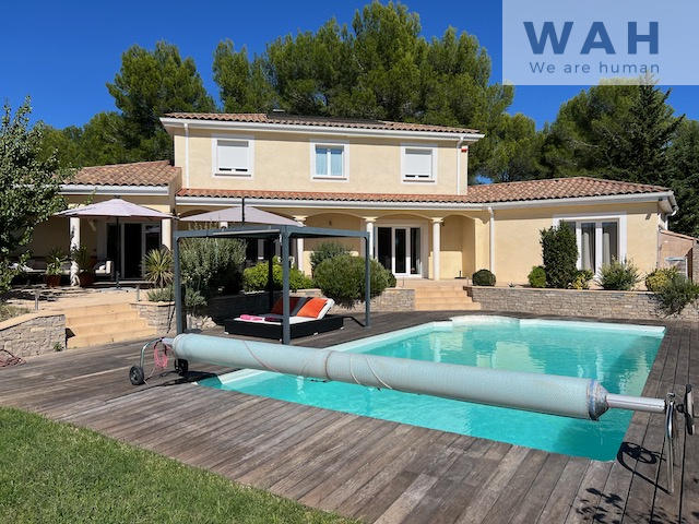 Maison - 197 m² - 5 pièces