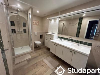 Chambre - 15 m² - 1 pièce